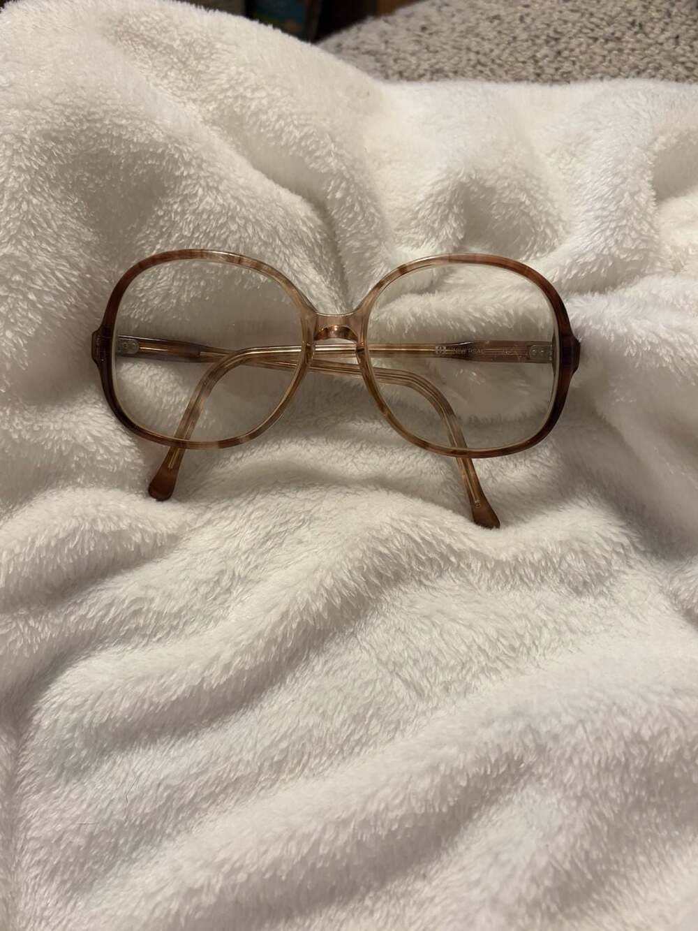 Vintage Universal Optical Oversized Brown Tortoise Shell Eyeglasses Frames USA